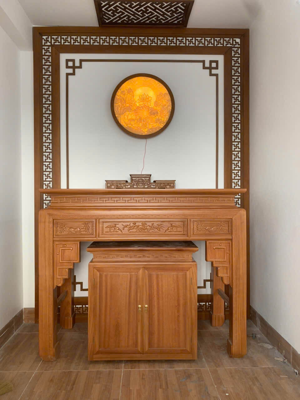 Bàn Thờ Đứng - Mẫu 37