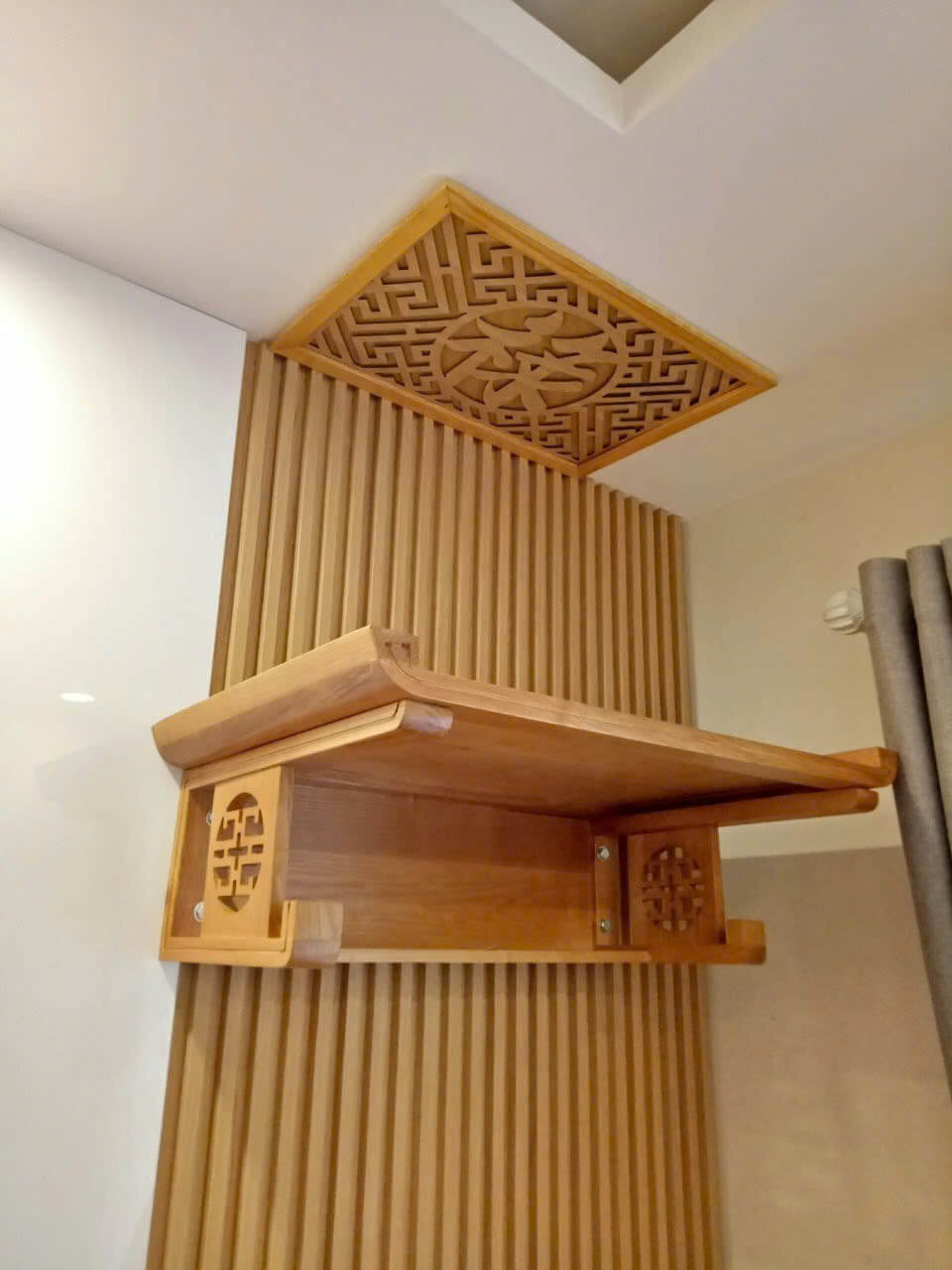 Bàn Thờ Treo - Mẫu 20