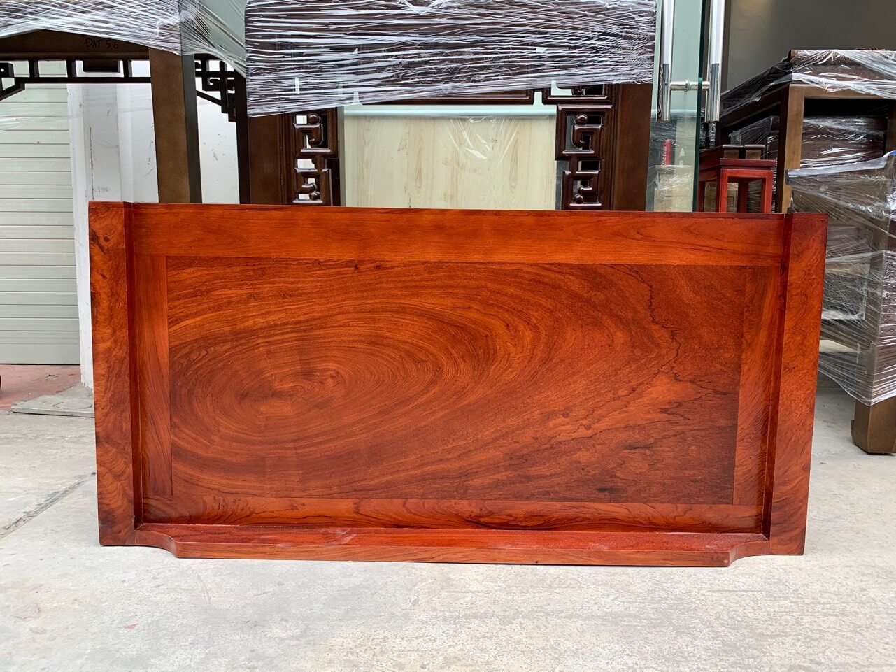 Bàn Thờ Treo - Mẫu 28