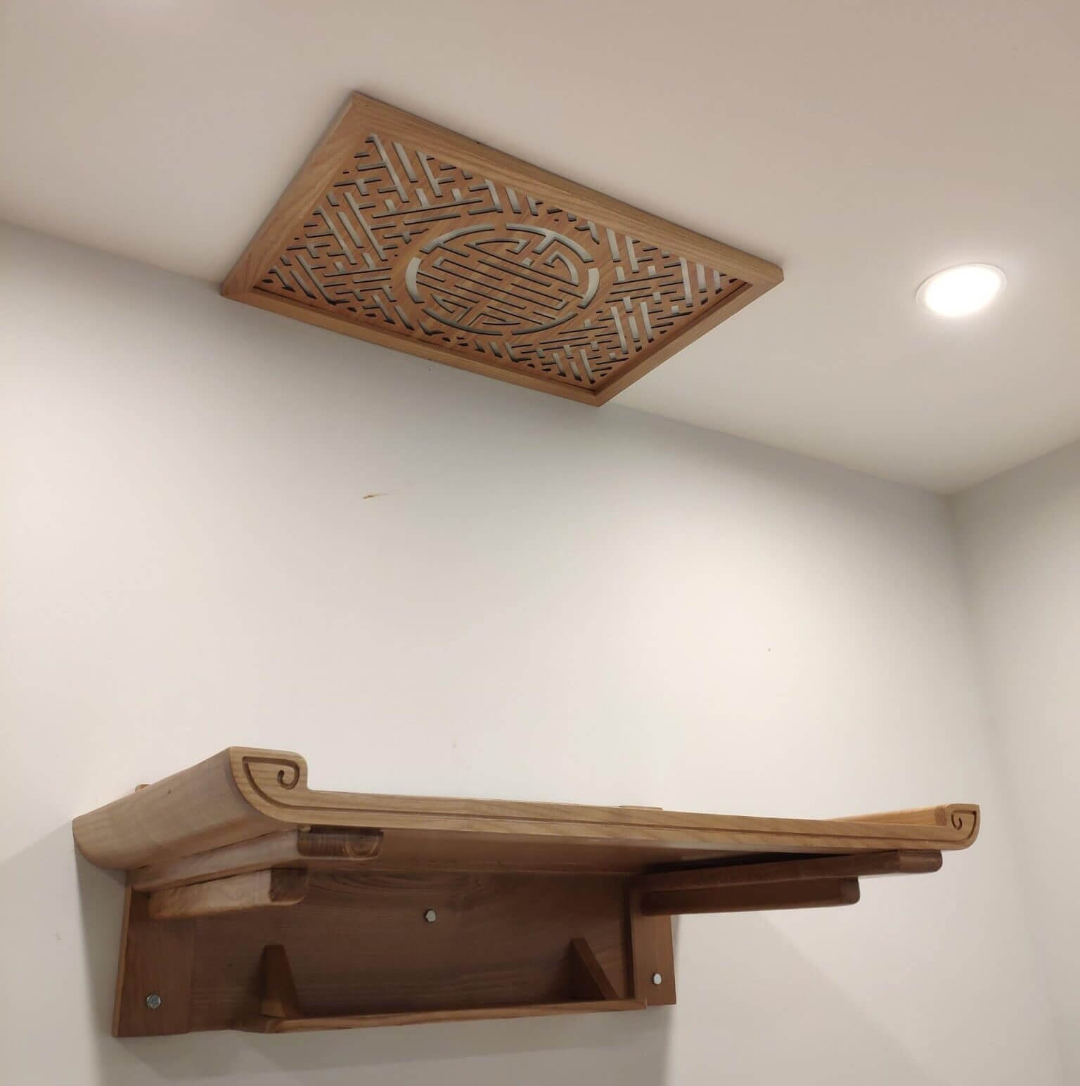 Bàn Thờ Treo - Mẫu 41