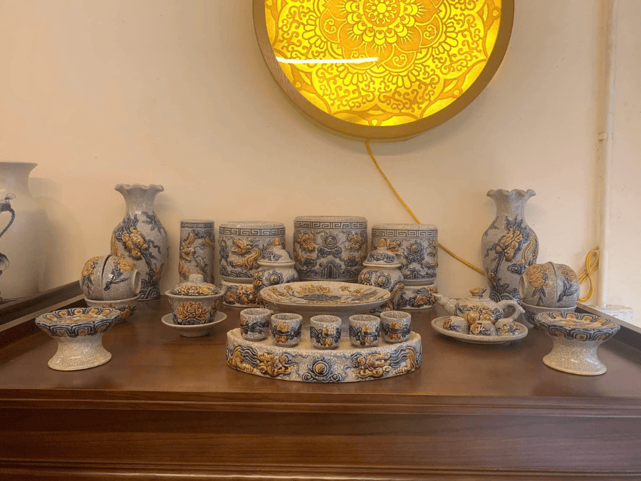 Gốm sứ men rạn đắp nổi - Bộ 01